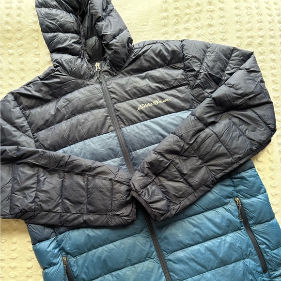 Eddie Bauer Navy and Teal Puffer Jacket • Size M - Picture 3 of 8